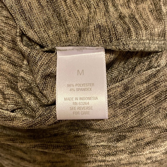 Westport Lightweight Metallic Long Sleeve Pullover Top - Picture 2 of 6